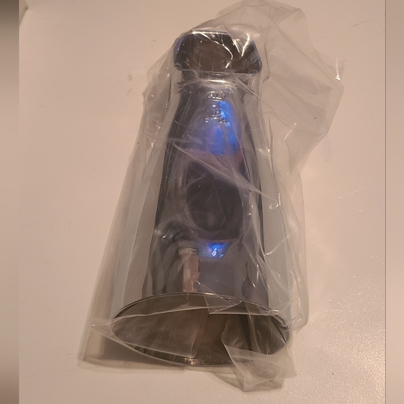 Silver Phone Accessory - Picture 2 of 8